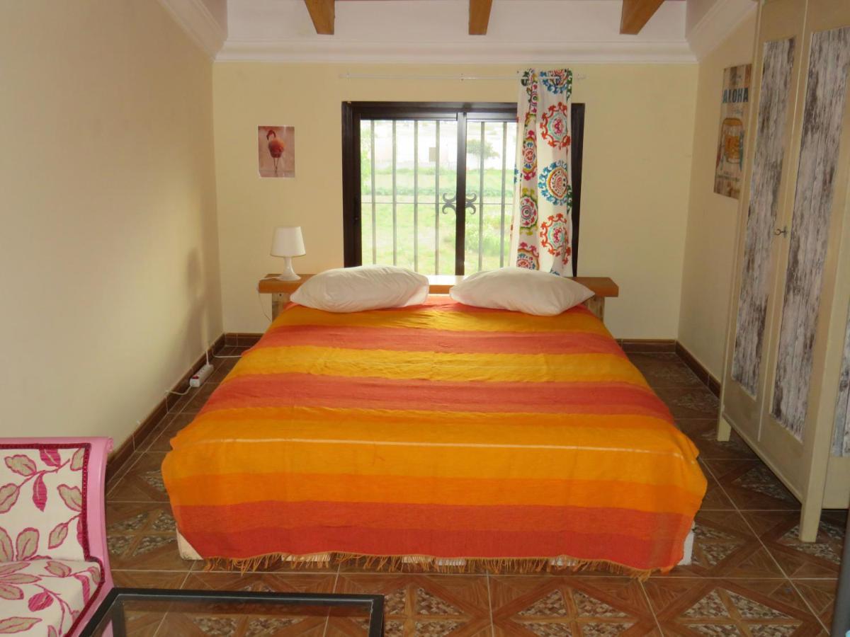 Higos Chumbos, Casa Rural Compartido Chiclana de la Frontera Ngoại thất bức ảnh